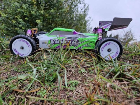 Samochód zdalnie sterowny na pilota RC WLToys 104002 1:10 4WD 2,4Ghz Samochód zdalnie sterowny na pilota RC WLToys 104002 1:10 4WD 2,4Ghz