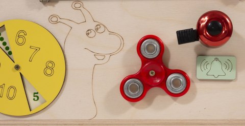 Pufa manipulacyjna montessori LAS z siedziskiem kółeczkami 3w1 Pufa manipulacyjna montessori LAS z siedziskiem kółeczkami 3w1