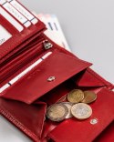 Skórzany portfel damski z ozdobnym zapięciem - Rovicky Skórzany portfel damski z ozdobnym zapięciem - Rovicky