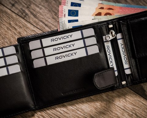 Elegancki portfel męski z systemem antyskimmingowym RFID Protect - Rovicky Elegancki portfel męski z systemem antyskimmingowym RFID Protect - Rovicky