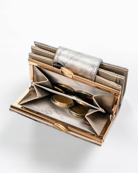 Skórzany portfel damski na bigiel i zatrzask - Peterson