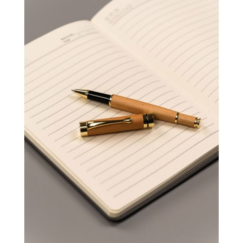 Zestaw prezentowy: elegancki, granatowy notes A5 w linie i długopis z czarnym wkładem - Peterson