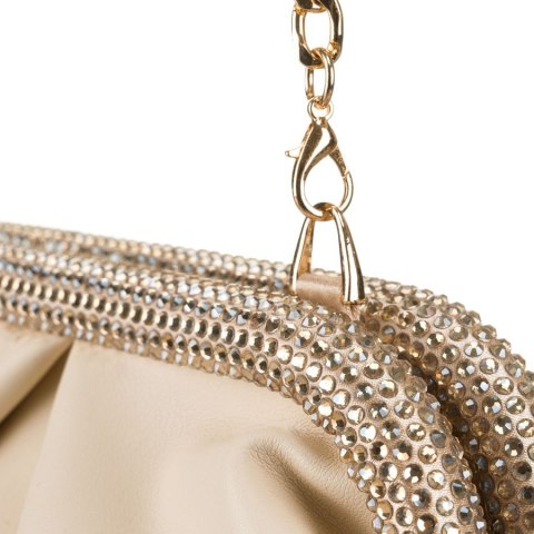 Beżowa kopertówka damska ze skóry ekologicznej zawieszona na łańcuszku - Rovicky