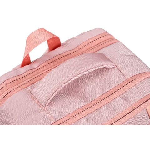 Plecak z miejscem na laptopa wykonany z cordury w różowym kolorze, zawieszony na regulowanych szelkach - Peterson