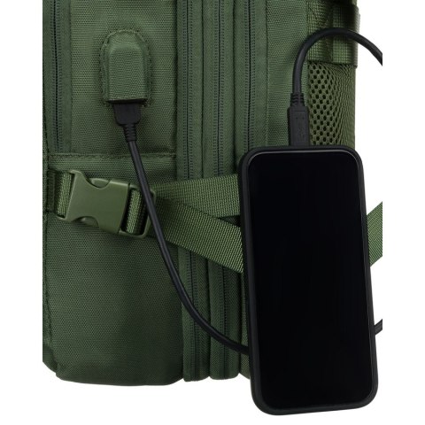 Zielony plecak podróżny z miejscem na laptopa i portem USB - Peterson Zielony plecak podróżny z miejscem na laptopa i portem USB - Peterson