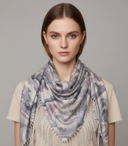 Chusta szal szalik z falistym delikatnym wzorem z frędzlami (Szary)