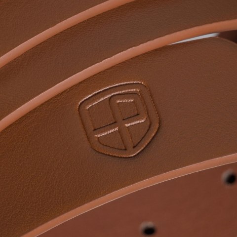 Uniwersalny pasek damski ze skóry ekologicznej w brązowym kolorze ze srebrną klamrą - Peterson