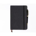 Czarny notes w formacie A5 zadrukowany w kropki, wyposażony w gumkę zamykającą - Peterson