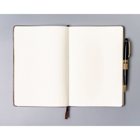 Notes w twardej oprawie w kolorze khaki i w formacie A5 zadrukowany w kropki - Peterson